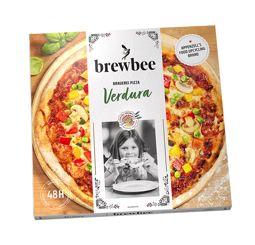 Verpackung der brewbee Pizza Verdura mit bunter Gemüsepizza und Kind auf dem Etikett; Produkt aus Appenzell.